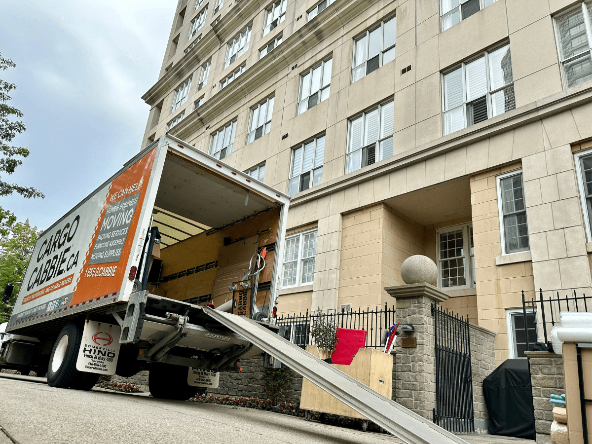 Premium small move services in Toronto with professional movers